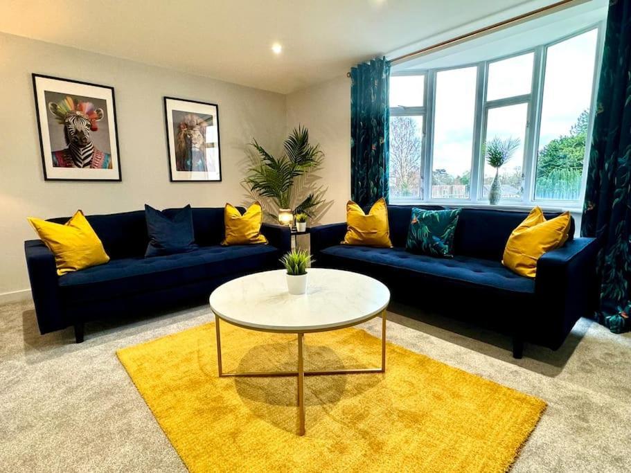 Massive 3 Bedroom - Ground Floor - Near The Beach! ボーンマス エクステリア 写真